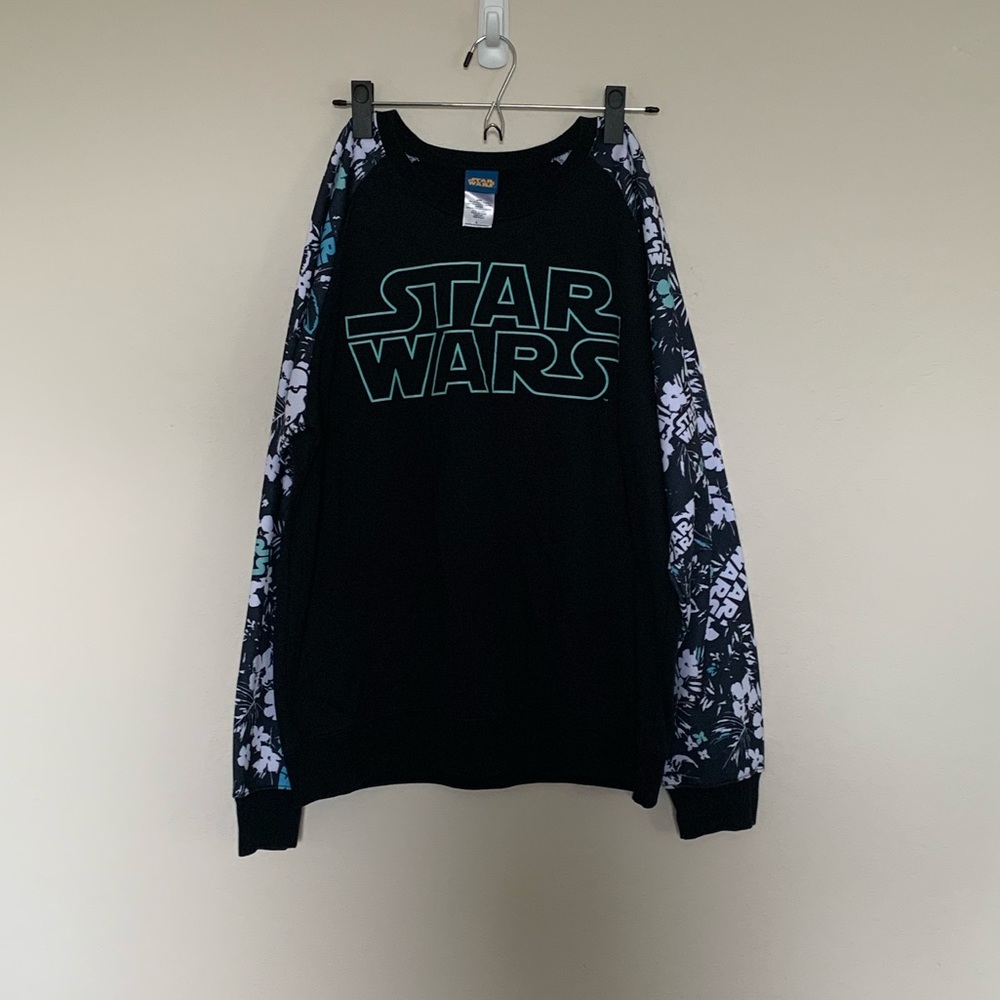 NWOT Women’s Floral Sleeve Star Wars Sweatshirt